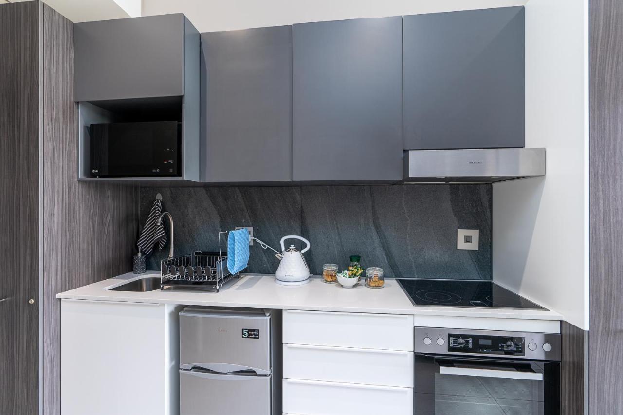 Top Floor Menlyn Maine Studio Apartment With Stunning Views & No Load Shedding Pretoria Exterior photo